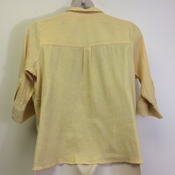d&co. Yellow 100% Cotton Button-down Top - Picture 5 of 8